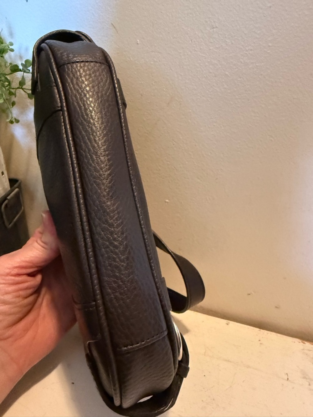 LOFT Dark Brown Baguette Pebbled Leather Shoulder Bag EUC - Picture 5 of 9